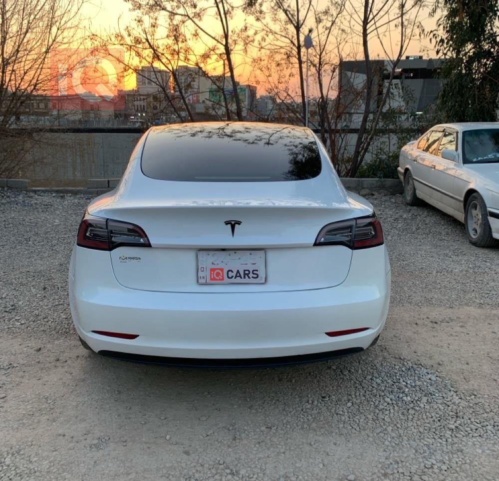 تسلا موديل 3